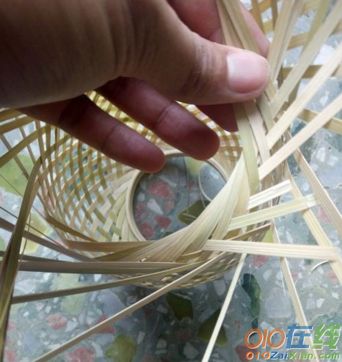 用竹子灯笼的制作方法