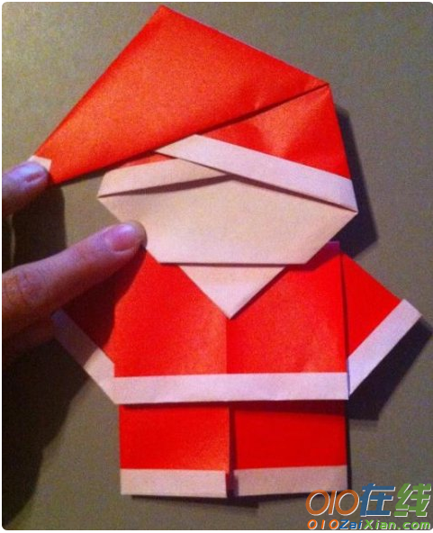 圣诞老人简单折纸图解