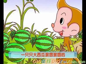 小猴子摘桃子的童话故事