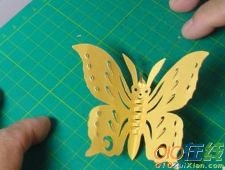 儿童蝴蝶的剪纸教程
