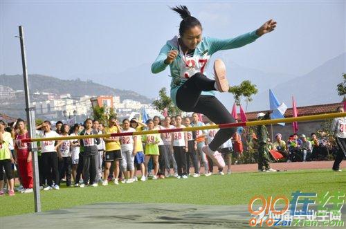 学校运动会加油稿的范本