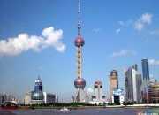 描写上海东方明珠电视塔的句子