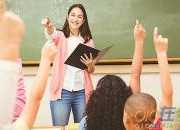 《影響教師的100篇教育美文》的讀后感范文1300字