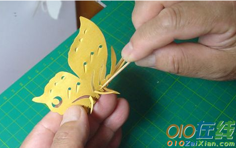 剪纸蝴蝶的剪法步骤