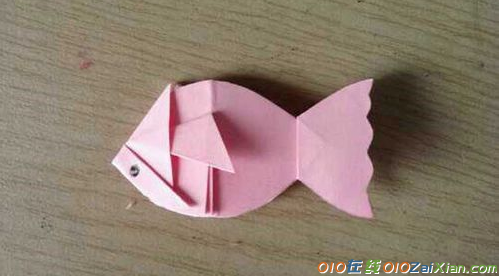 折纸小鱼步骤图解