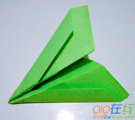 简单的折纸飞机步骤图解