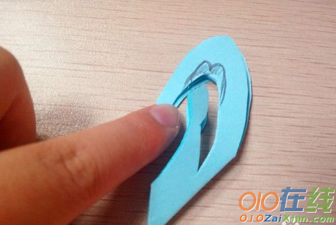 小花朵的剪纸简单方法