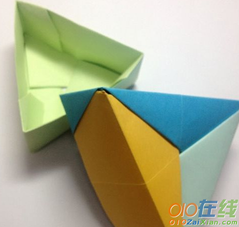 三角形盒子折纸图解教程