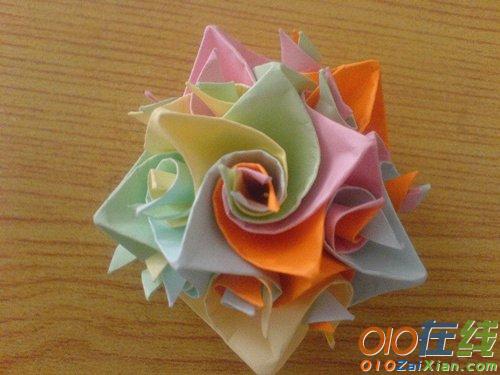 漂亮折纸花球的折法教程