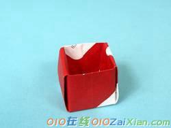 手工折纸盒的图解折纸教程