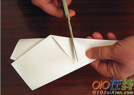 儿童手工制作雪花的剪纸方法