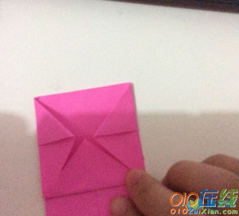 手工折纸心形收纳盒