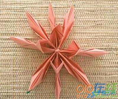 睡莲花的折纸方法