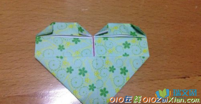 心形折纸书签制作方法
