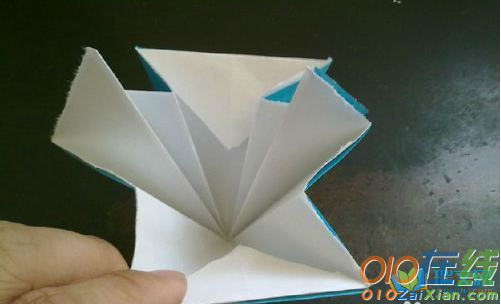 手工折纸康乃馨