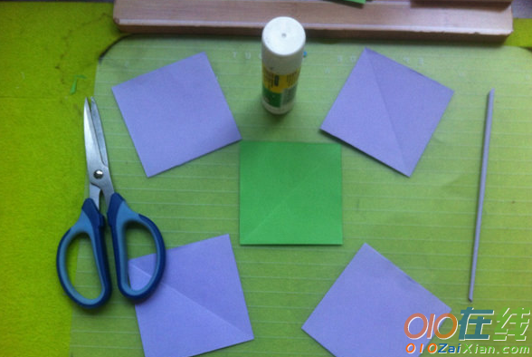 立体纸花的折纸教程