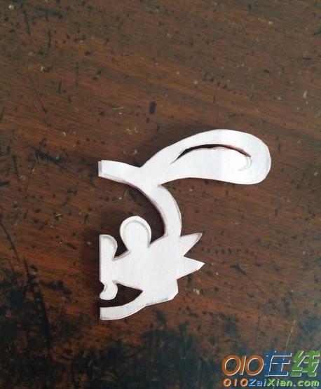 小兔子团花的剪纸教程