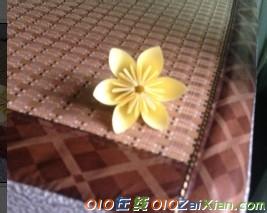 花朵的折纸方法