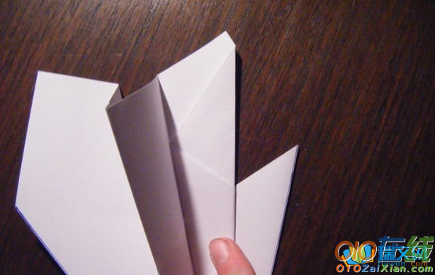 长尾纸飞机折法