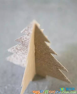 圣诞树剪纸方法