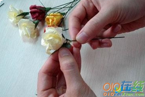 折纸玫瑰及花瓶教程简单