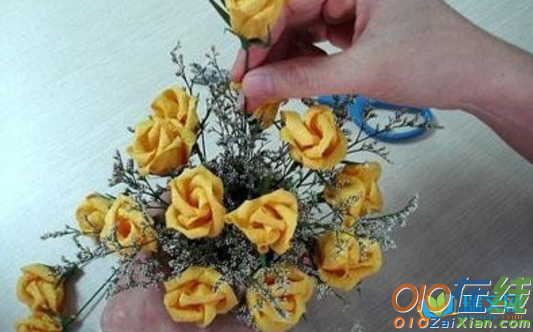 折纸玫瑰及花瓶教程简单