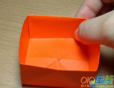 正方形折纸盒子