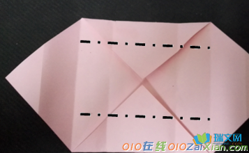 正方形折纸怎么折盒子
