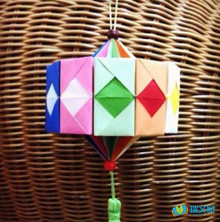 彩色折纸灯笼制作教程
