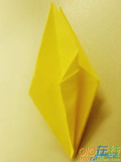 儿童简单折纸百合花
