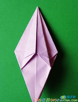 用折纸折百合花