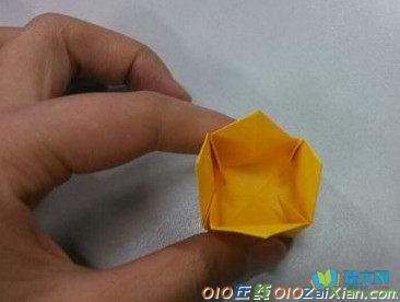 郁金香的折纸教程