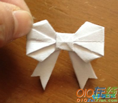 最简单的蝴蝶结折纸