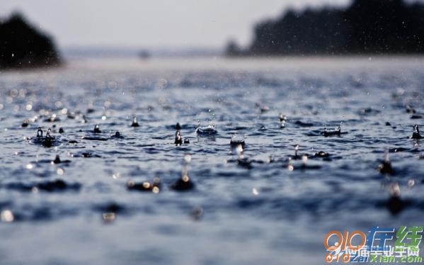 描写夏天要下雨的段落