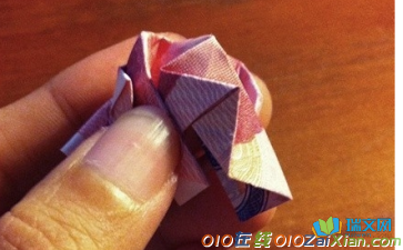 如何用人民币折玫瑰花折纸图解
